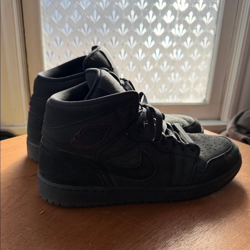 Nike Air Jordan 1 Mid SE Craft Men's Sneakers - Dark Smoke Grey - Picture 2 of 7